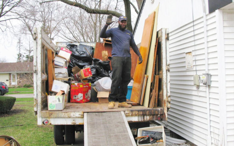 Identifying Top Commercial and Residential Junk Removal Services for Moving Preparation